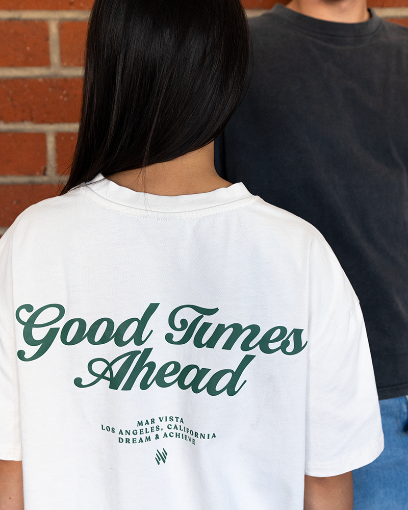 OVERSIZED T-SHIRT GOOD TIMES AHEAD CREME